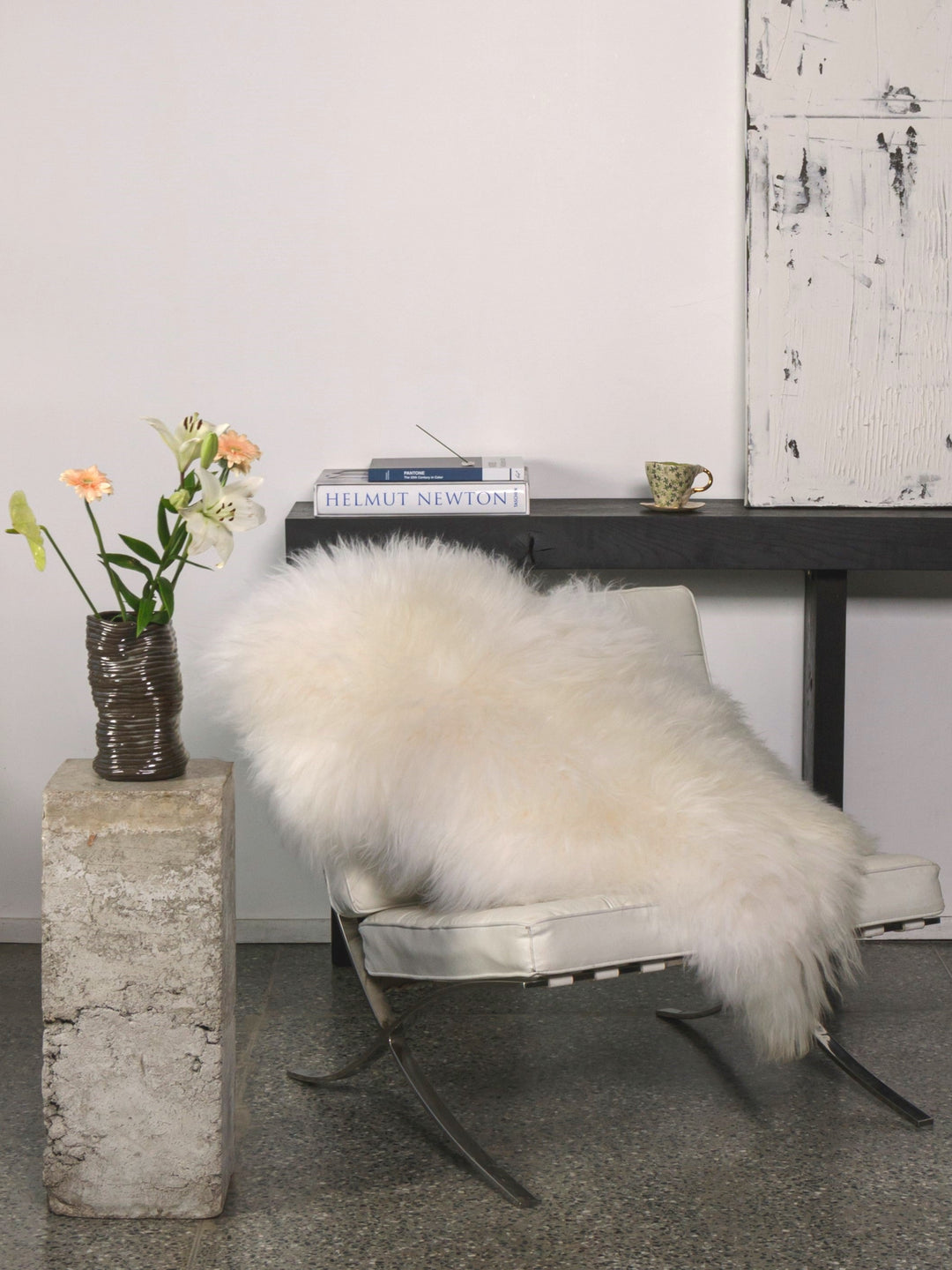 White icelandic sheepskin rug